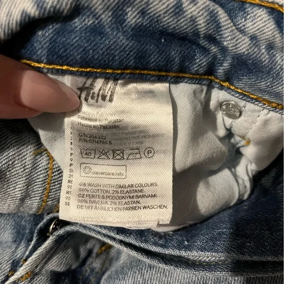 💥4/$20 H&M Women’s size 6 ultra high waisted mom jeans. Worn once! BUNDLE & SAVE - Picture 4 of 11
